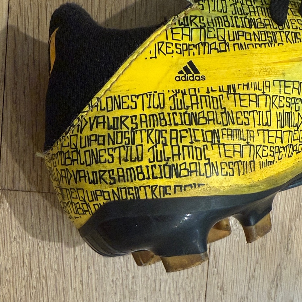 Adidas Boys X Speedflow Messi.4 GW7426 Yellow Kids soccer cleats US 5 big boys - Picture 6 of 9
